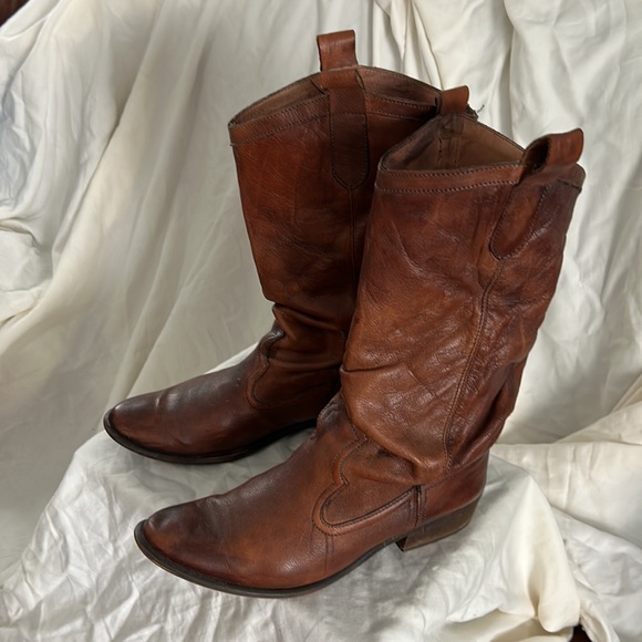 Western boot, for ladies, made in Bolivia. Brown leather size 9. - Picture 2 of 8